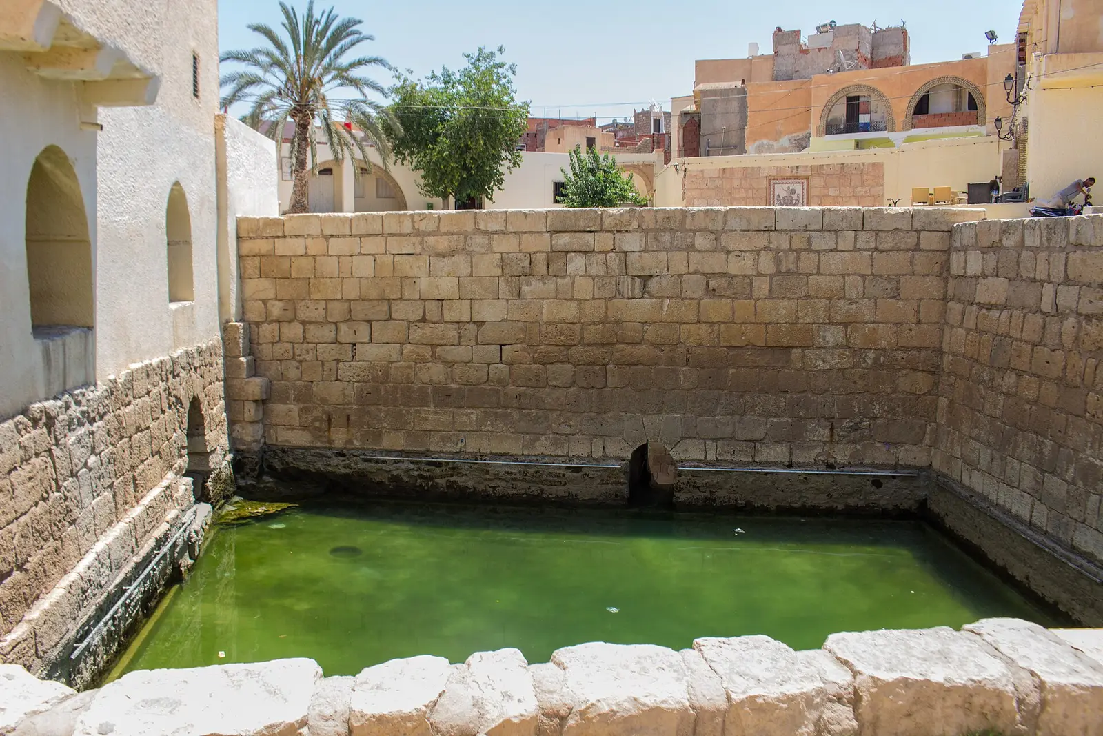 الأحواض الرومانية بقفصة